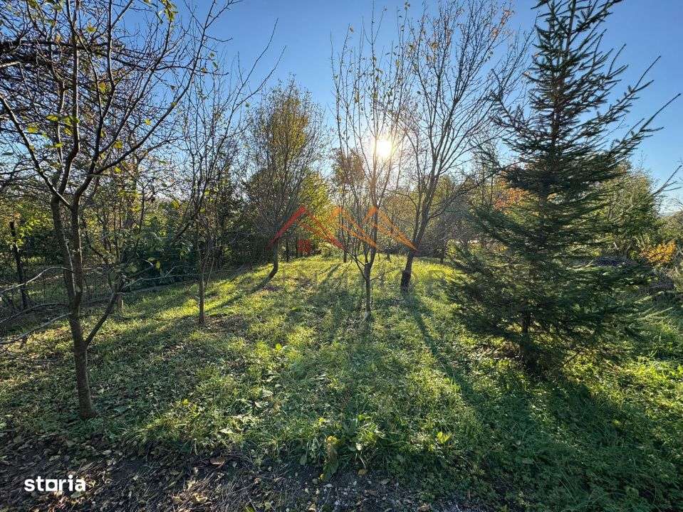 Vila S+P+E, priveliste deosebita, 6 camere, garaj, terasa, Cornu, PH-3