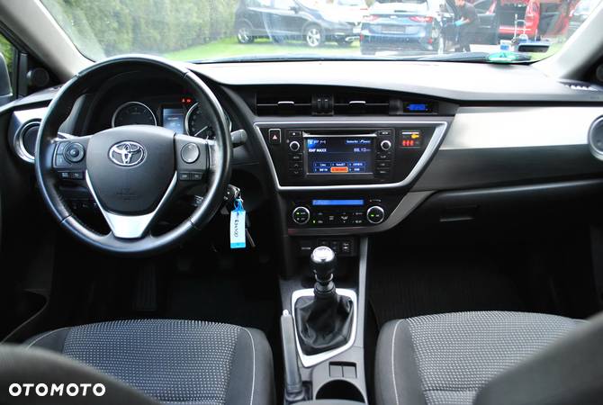 Toyota Auris 1.6 Freestyle - 15