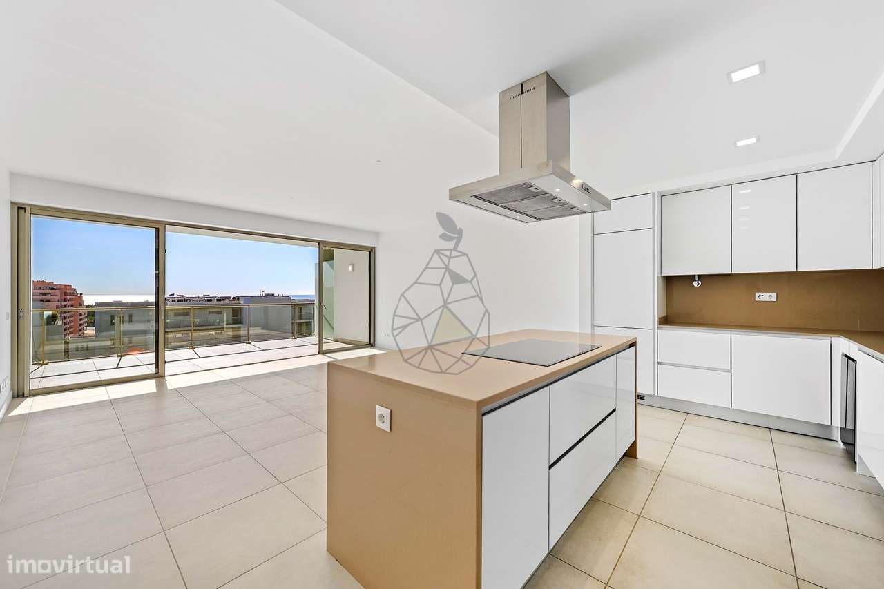 T2 de Excelência no Condomínio Oásis Mar – Praia da Rocha - Grande imagem: 2/59