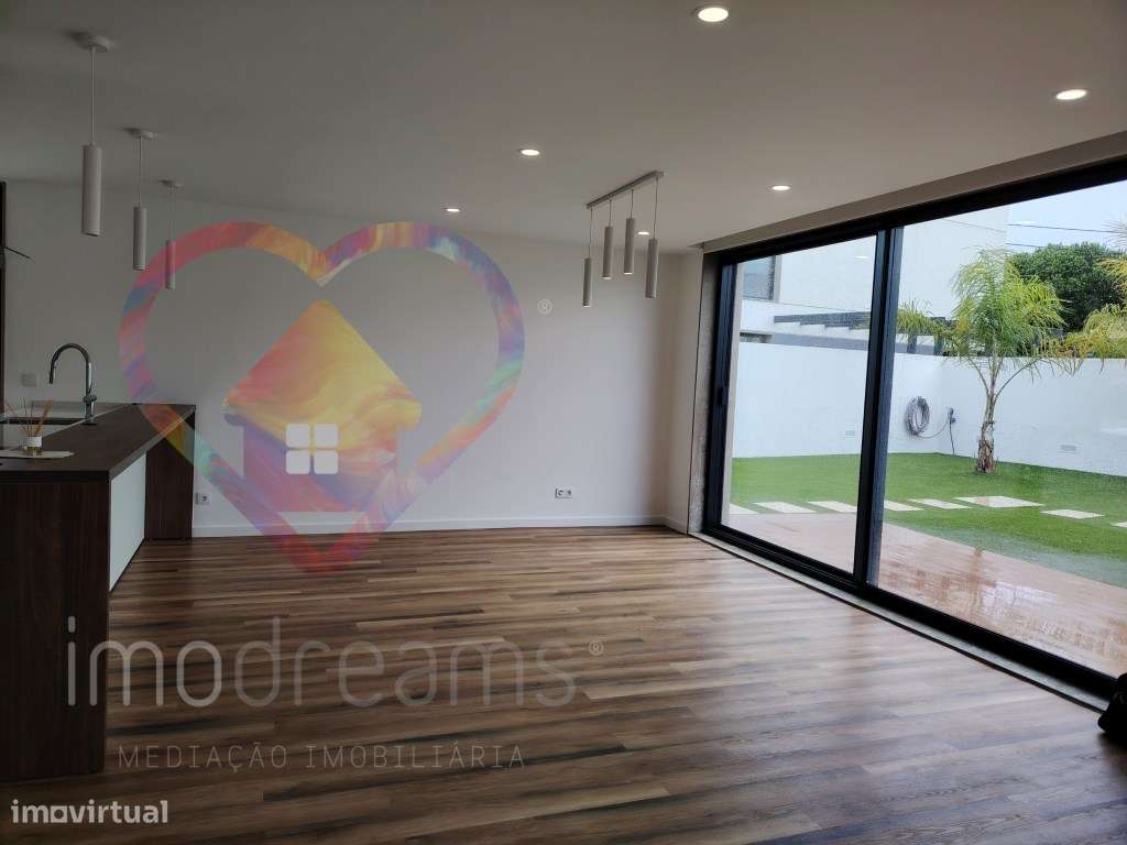 Moradia T4 de Arquirectura Moderna em São salvador, Ilhavo-3