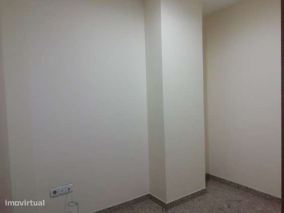 Loja  Arrendamento em Lordelo do Ouro e Massarelos,Porto - Grande imagem: 5/10