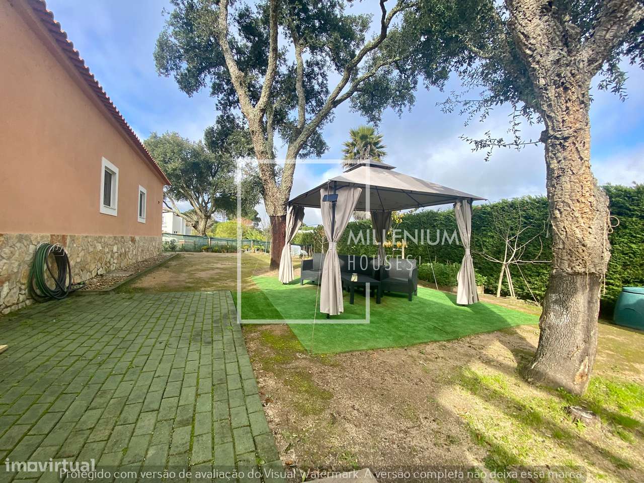 Moradia Térrea V4 com Piscina | Vila Nova de Santo Estêvão-16