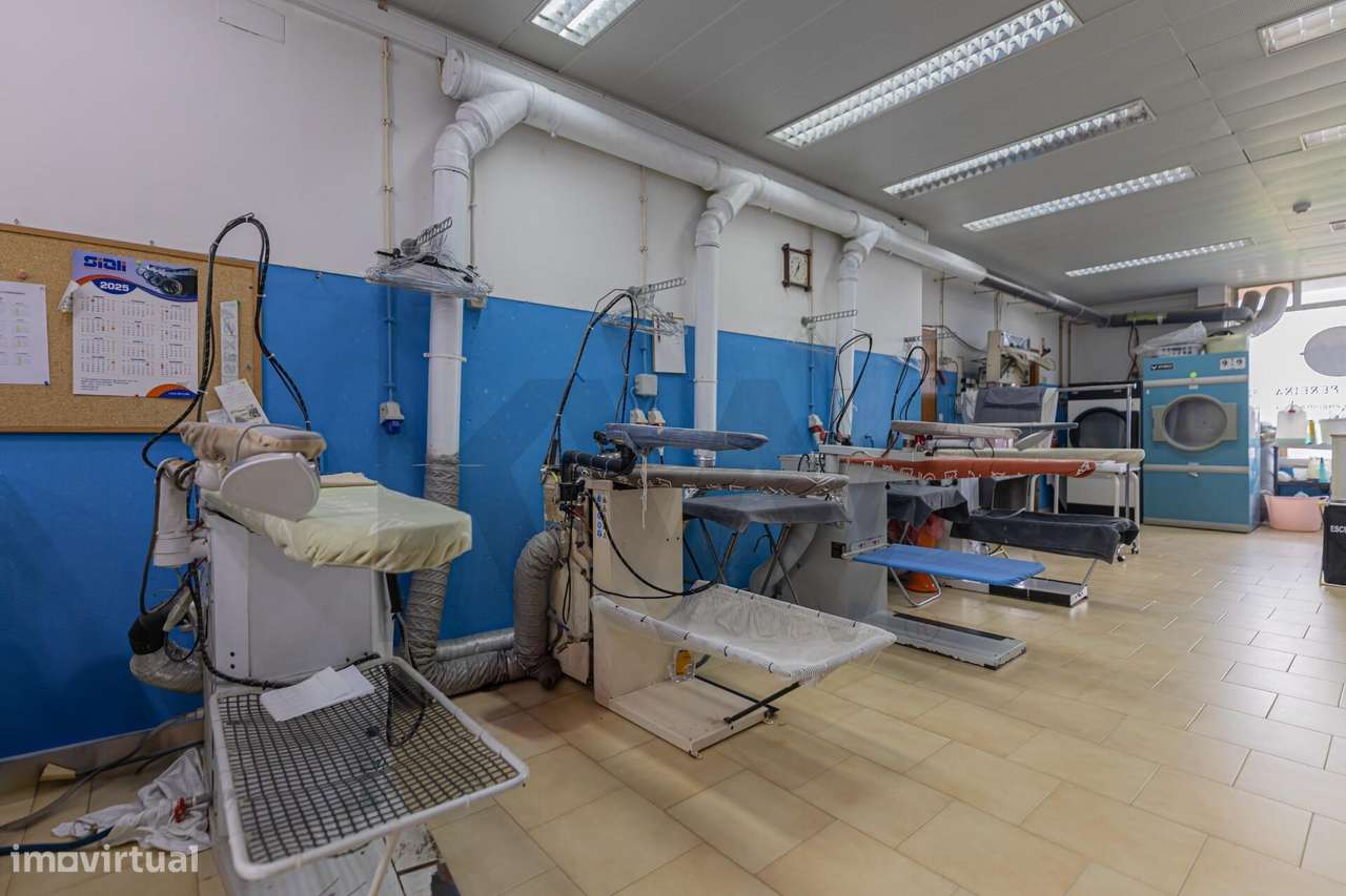 Trespasse de lavandaria totalmente equipada - Ouressa, Mem Martins-16