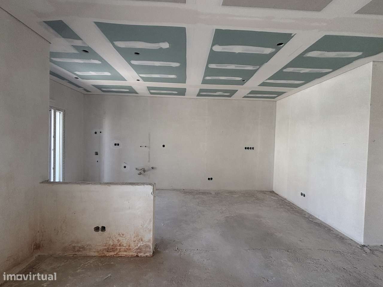 Apartamento T2 Novo com Elevador e Varanda-9