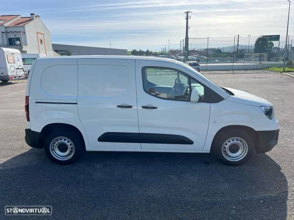 Opel COMBO CARGO 1.6 D 100cv 3 Lugares - IVA DEDUTÍVEL - 5