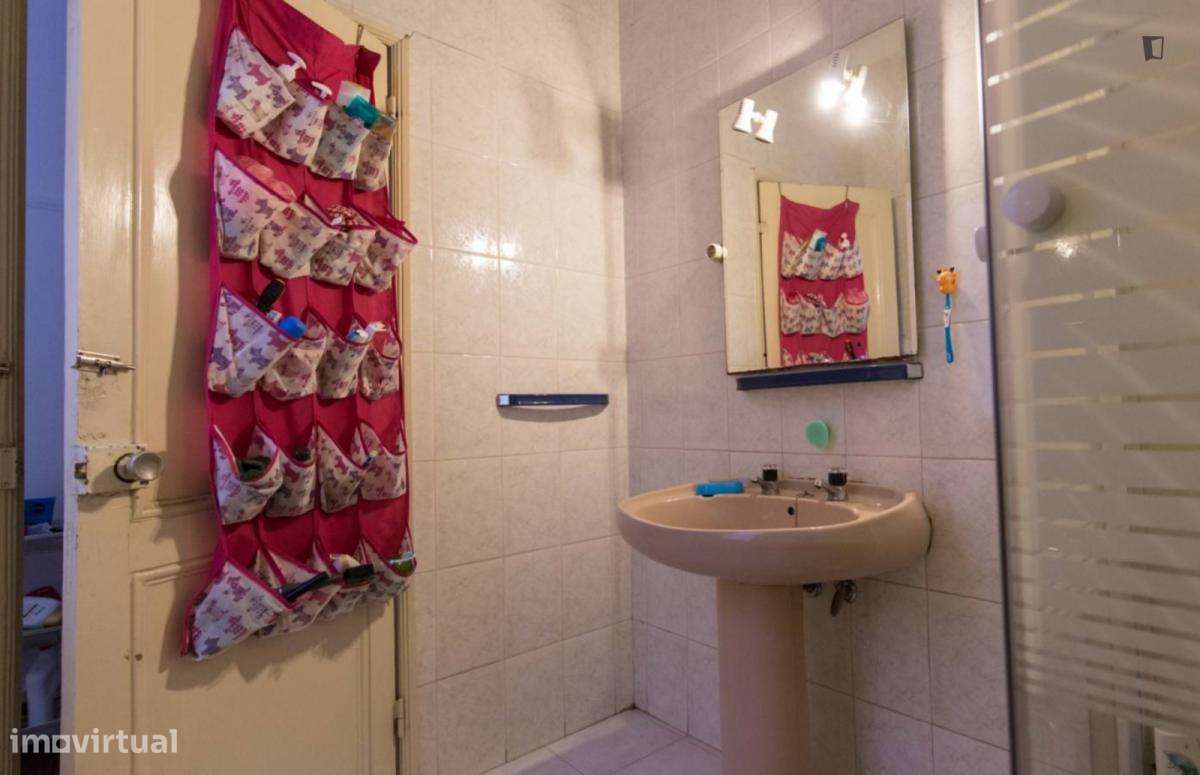 Quarto - localizado em Saldanha Lisbon - Grande imagem: 5/16