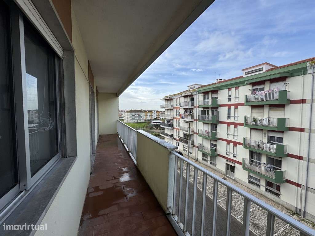 Apartamento T3 em Samora Correia-18