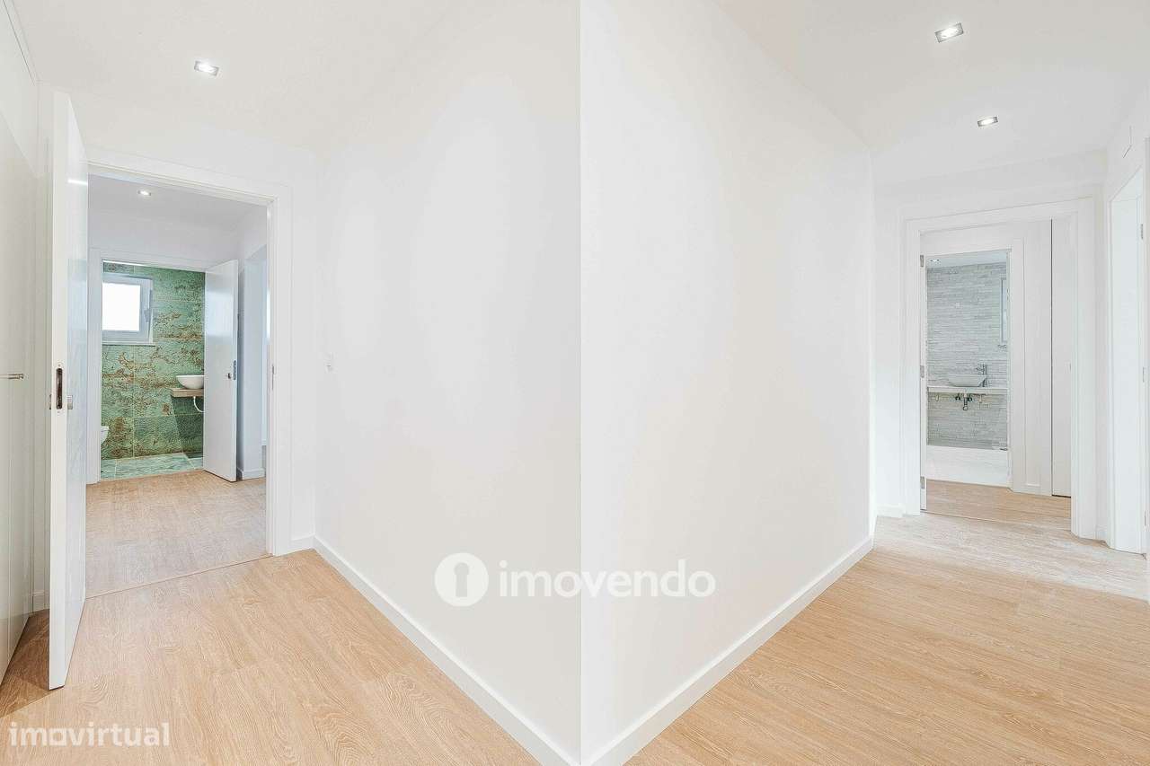 Apartamento T3 Duplex novo, com terraço e garagem, em Loures-37