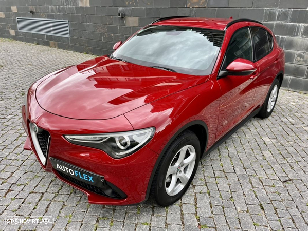 Alfa Romeo Stelvio 2.2 Diesel 16V AT8-Q4 Executive - 16