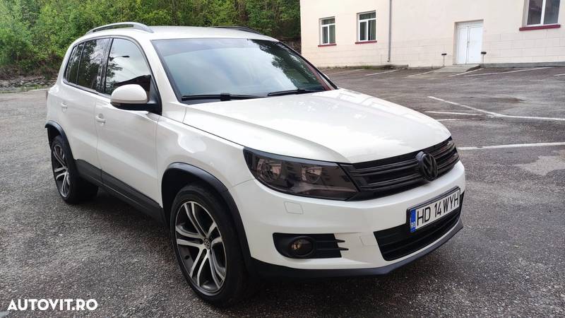 Volkswagen Tiguan - 1