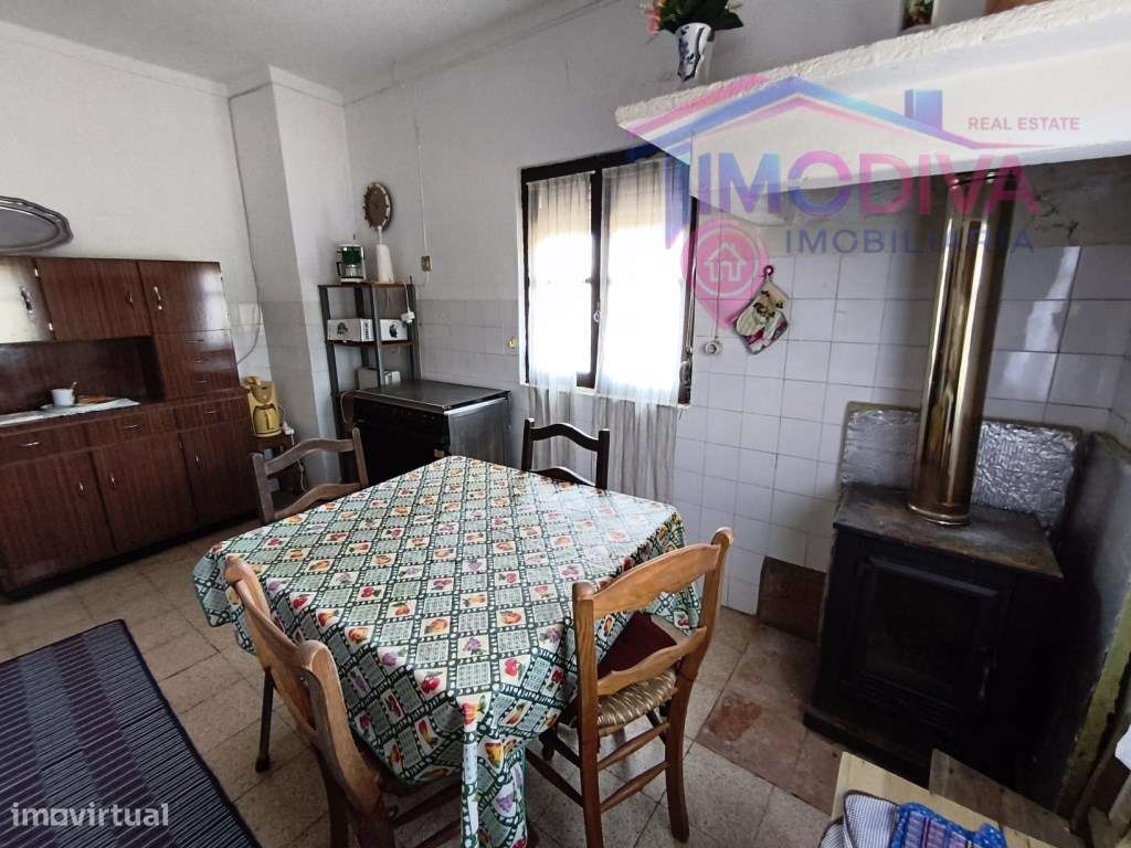 Moradia Isolada T3 com Terreno e Garagem em Bairradas, Figueiró dos...-17