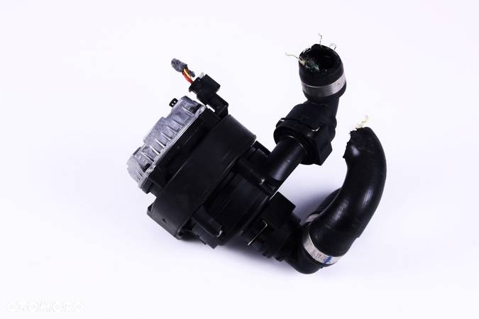 BMW F45 F46 i3 - ELEKTRYCZNA POMPA WODY 8600286 - 3