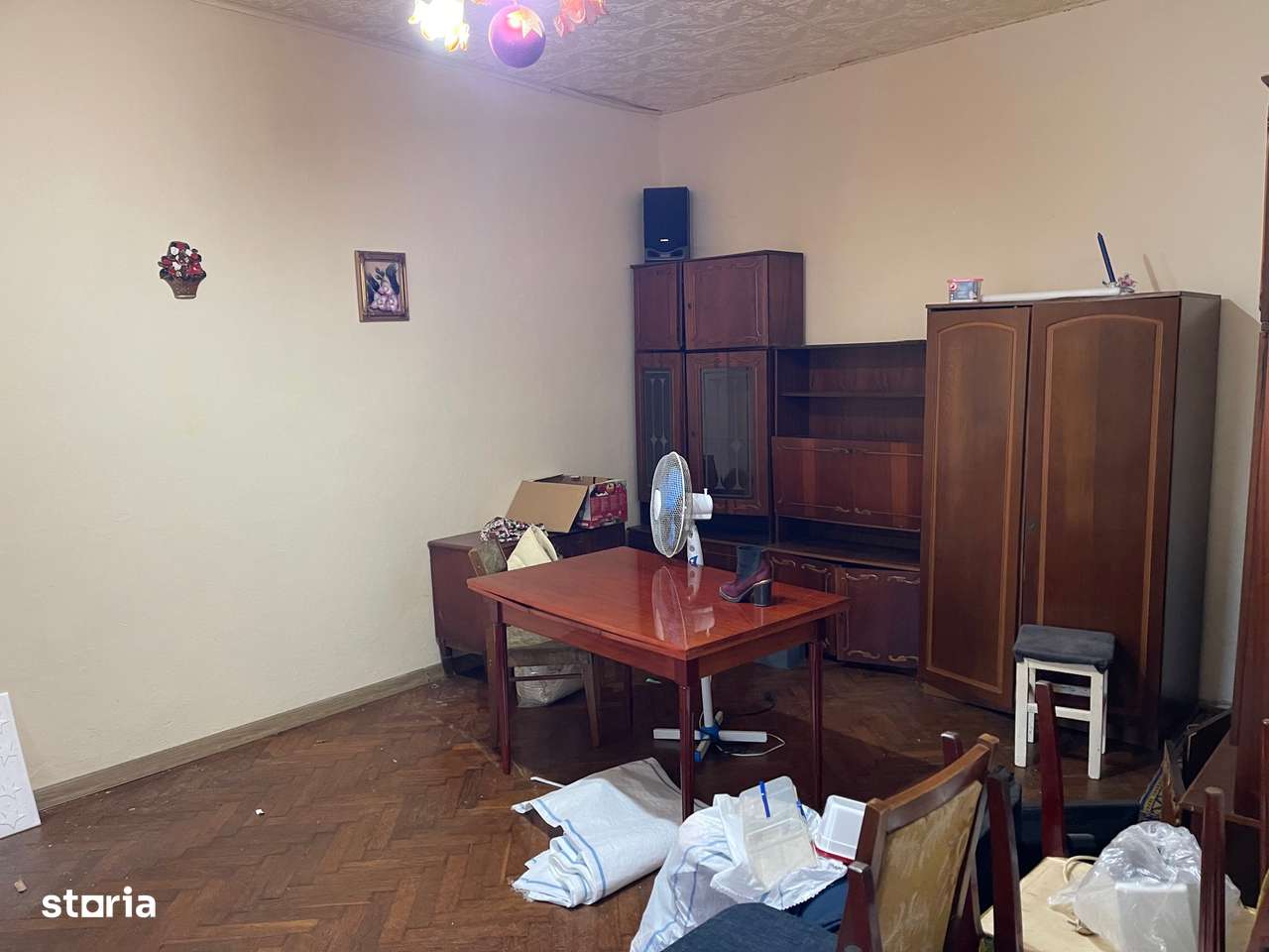 Apartament 3 camere,cu teren200mp,Zona Centrala-2