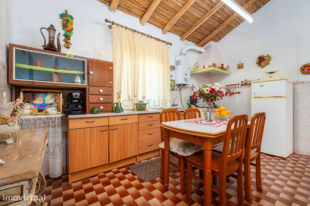 Moradia T3 | Alcantarilha | Localização Priviligiada - Grande imagem: 4/35