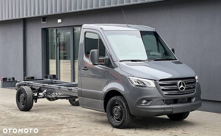 Mercedes-Benz Sprinter - 8