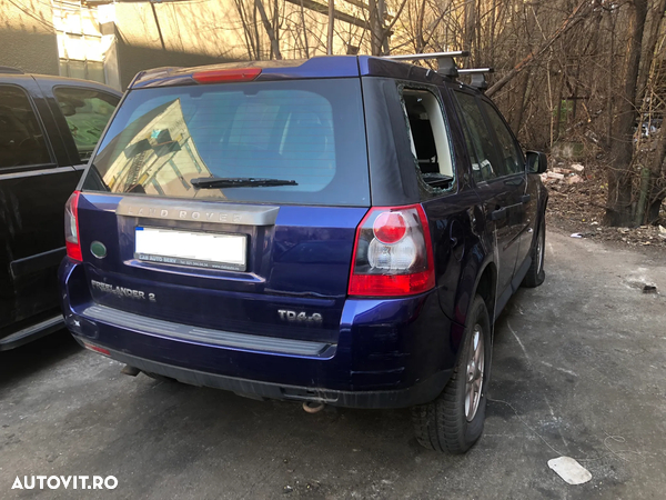 Dezmembrez Land Rover Freelander 2 2010 2.2 albastru - 2