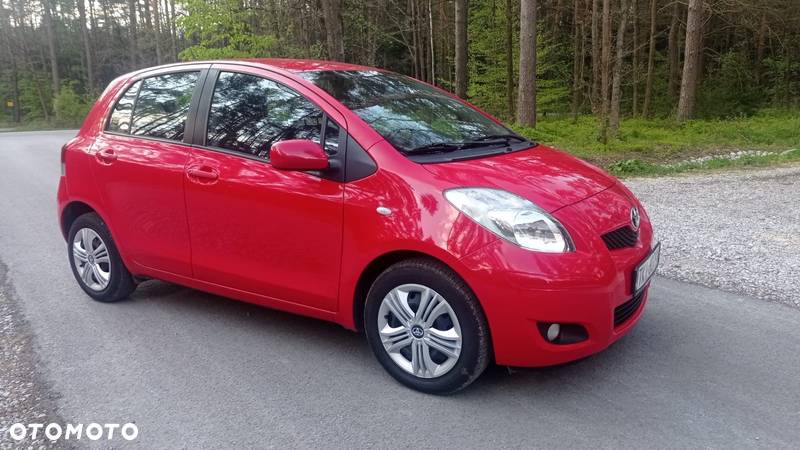 Toyota Yaris 1.33 VVT-i Sol - 1