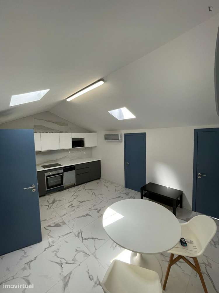 Quarto - localizado em Sé de Braga e São Lázaro Braga - Grande imagem: 5/10