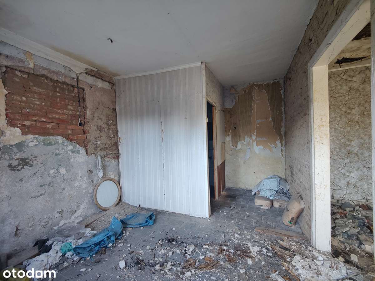 Na sprzedaż budynki do remontu w podwórzu kamienicy-8