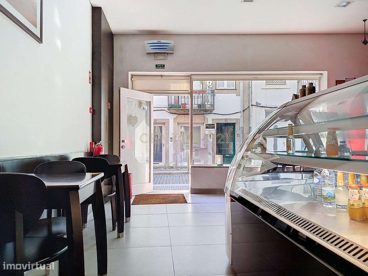 Trespasse Café/ Snack-Bar no Centro Historico de Viana Do Castelo-8