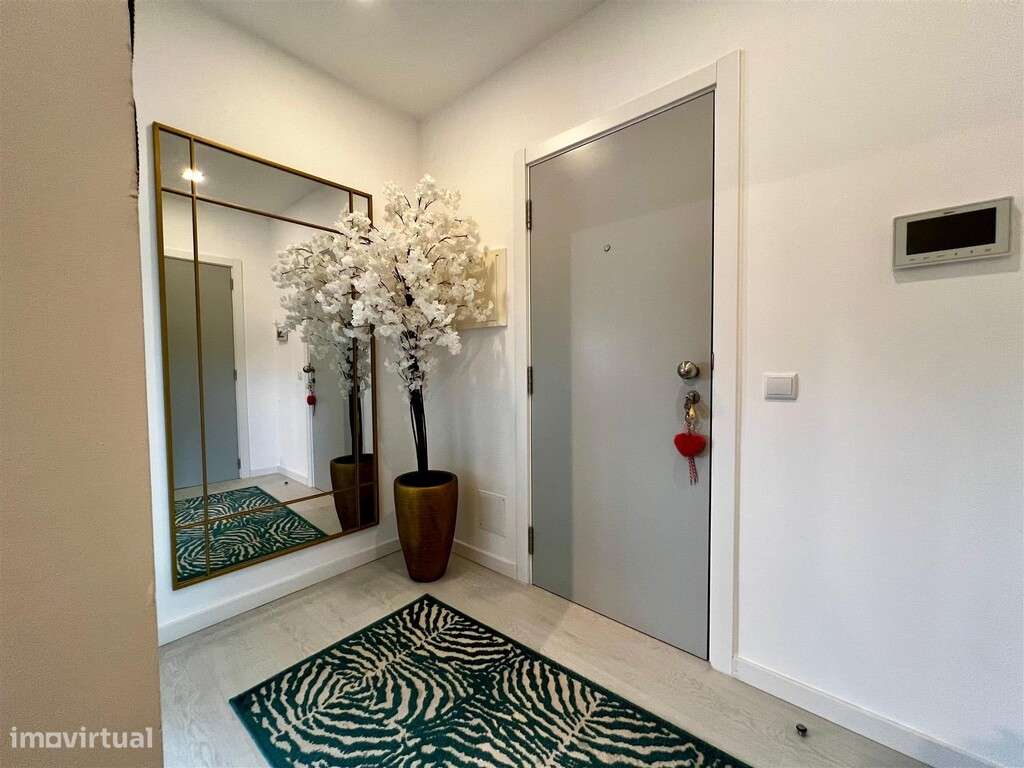 Apartamento T3 com garagem em zona da Carapinheira - Grande imagem: 4/15