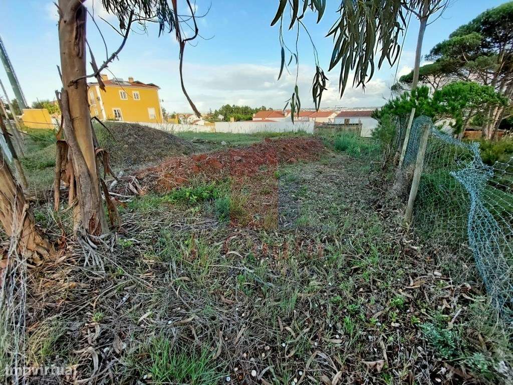 Terreno para construção entre a praia e a cidade - Grande imagem: 4/22