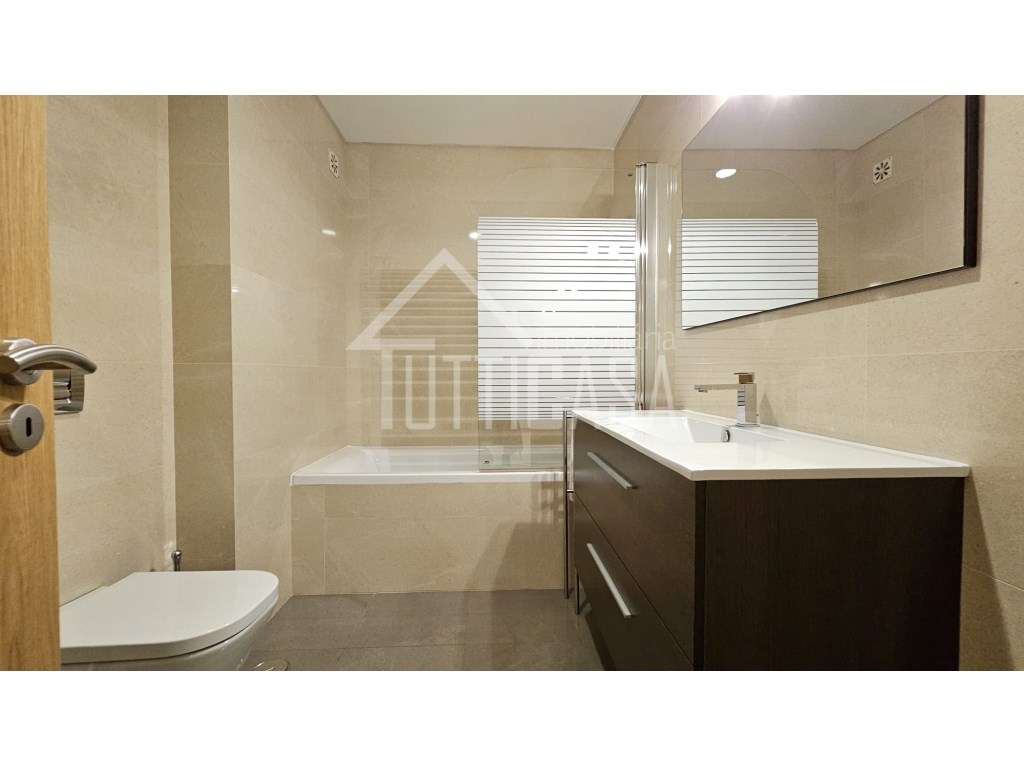 Apartamento estilo duplex T2+1 na Malveira-18