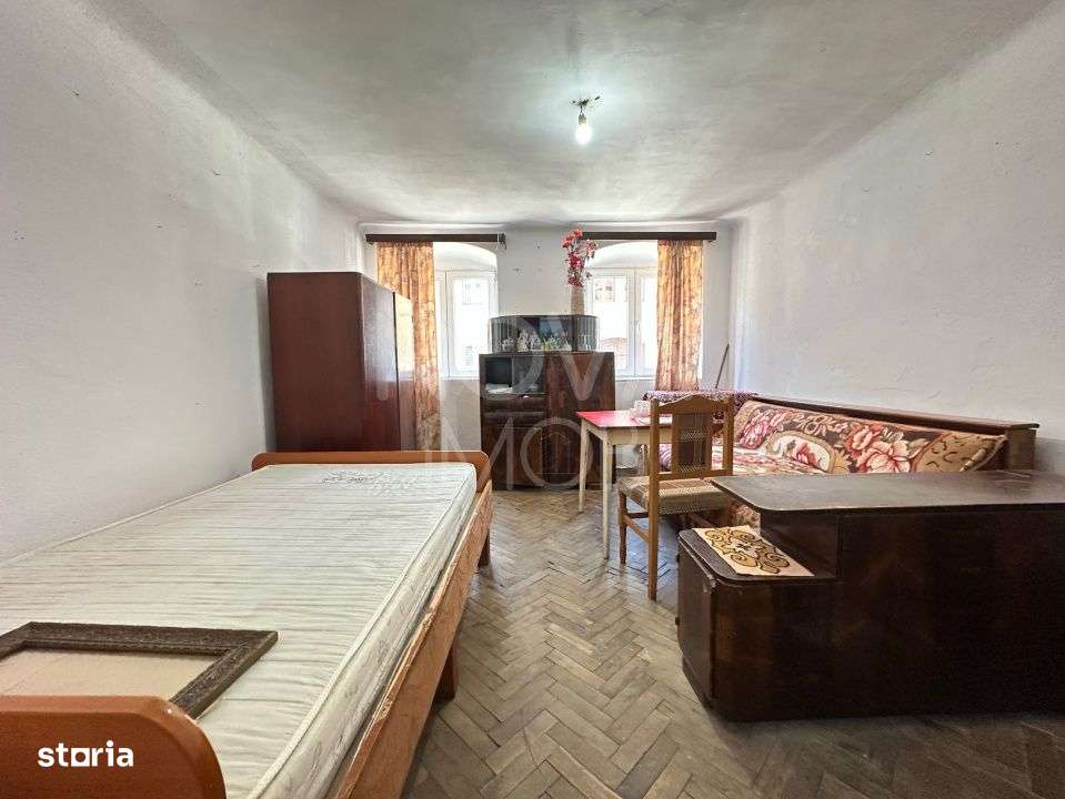Apartament 2 camere + teren + garaj, Str. 9 Mai - Imagine principală: 5/8