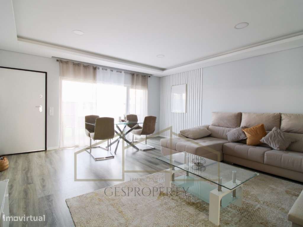 Moradia T3 nos Redondos, em Fernão Ferro-17