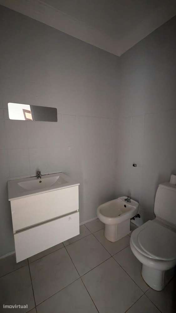 Excelente Apartamento T2 à venda na Maia-4