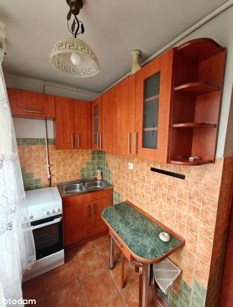 Przestronne i ustawne, widna kuchnia, balkon, do zamieszkania-10