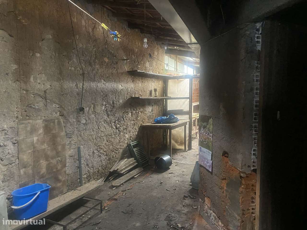 Vende-se casa para renovar na Pampilhosa a 19 km de Coimbra.-14