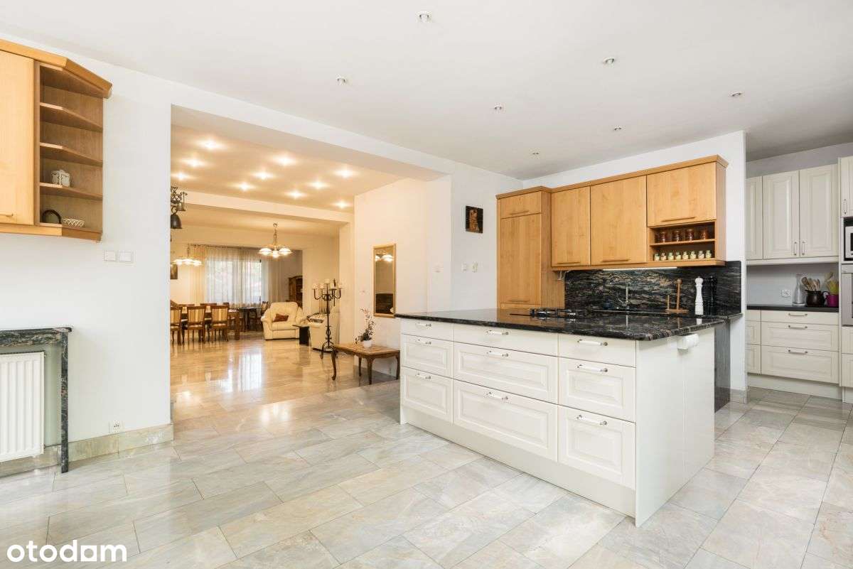 Przestronny dom dla rodziny z pięknym ogrodem-7