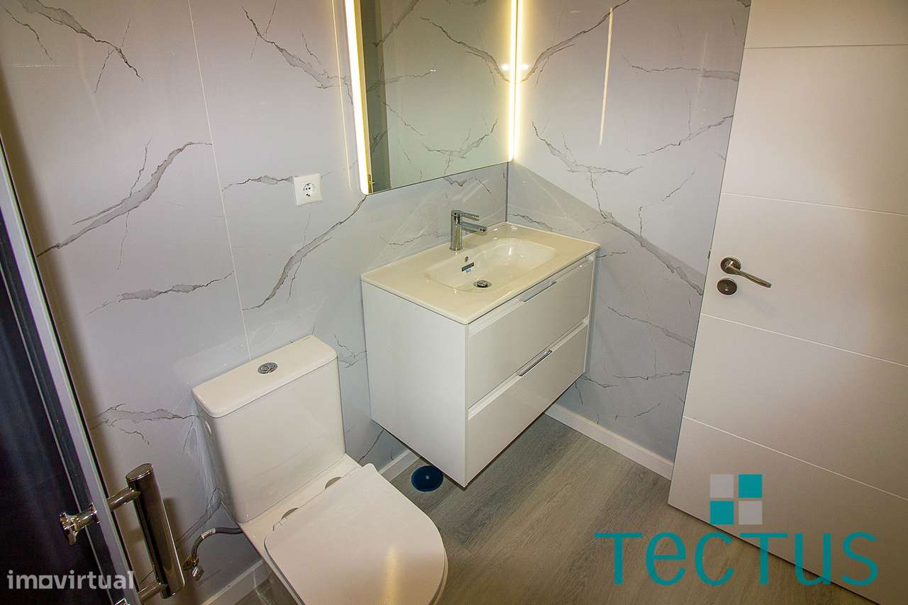 Apartamento T2 em Oeiras totalmente renovado-5