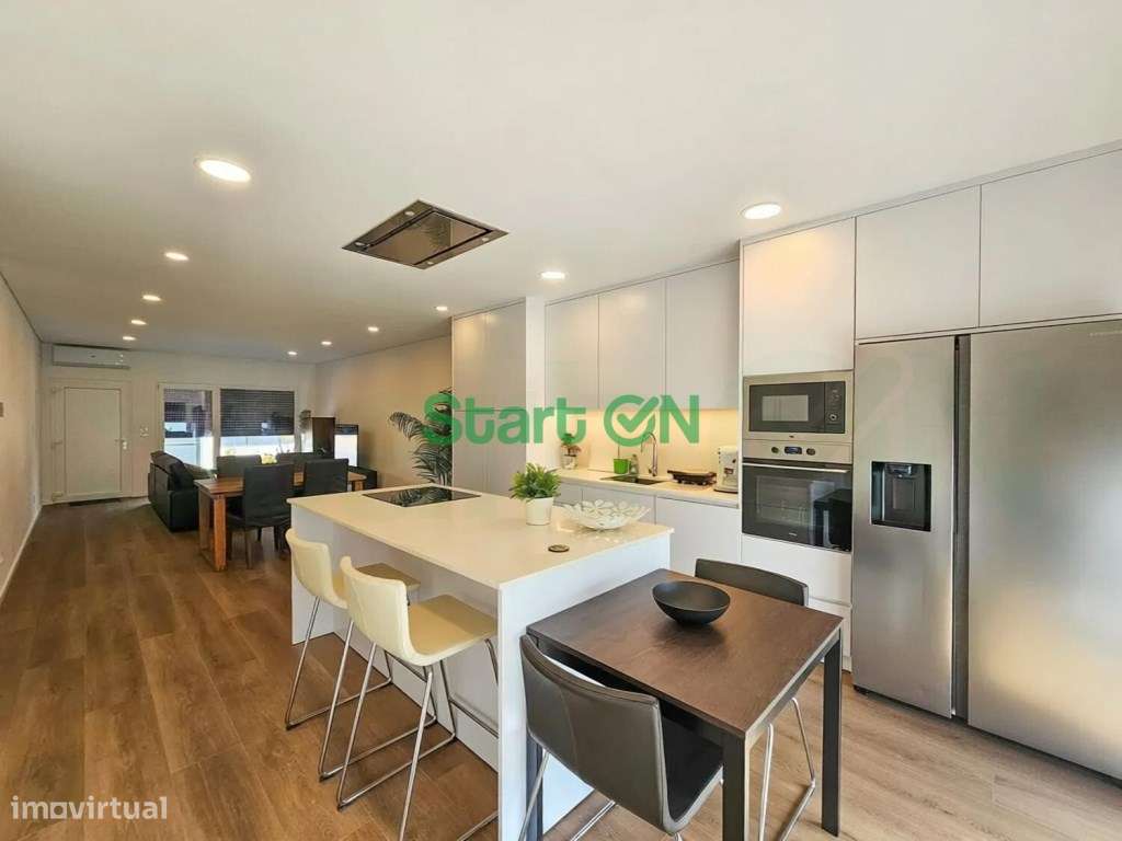 Exclusiva Moradia T3+1 Contemporânea com Piscina Privada-8