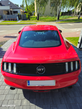 Ford Mustang 5.0 V8 GT - 6