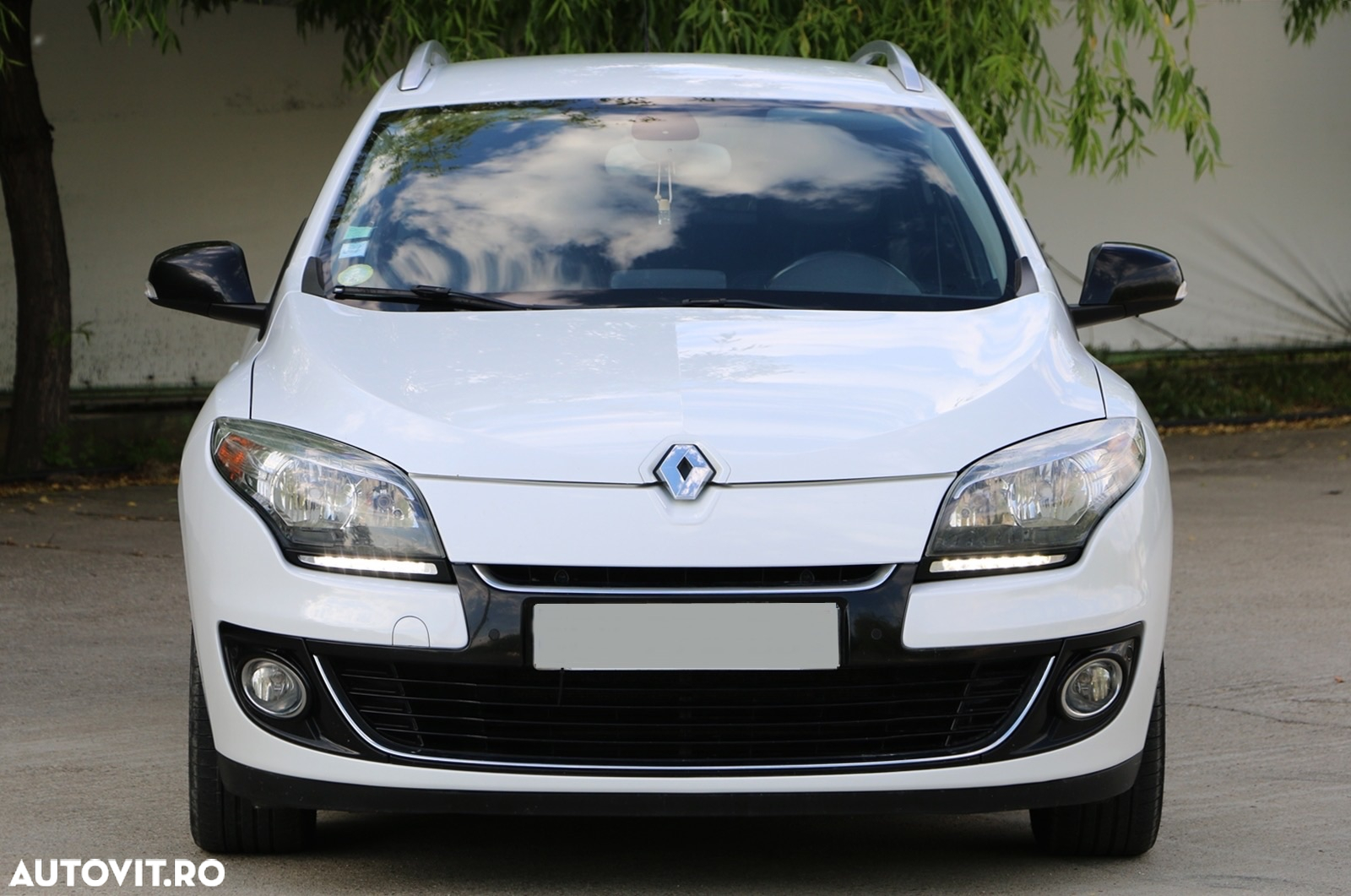 Renault Megane ENERGY dCi 110 Start & Stop Bose Edition - 9