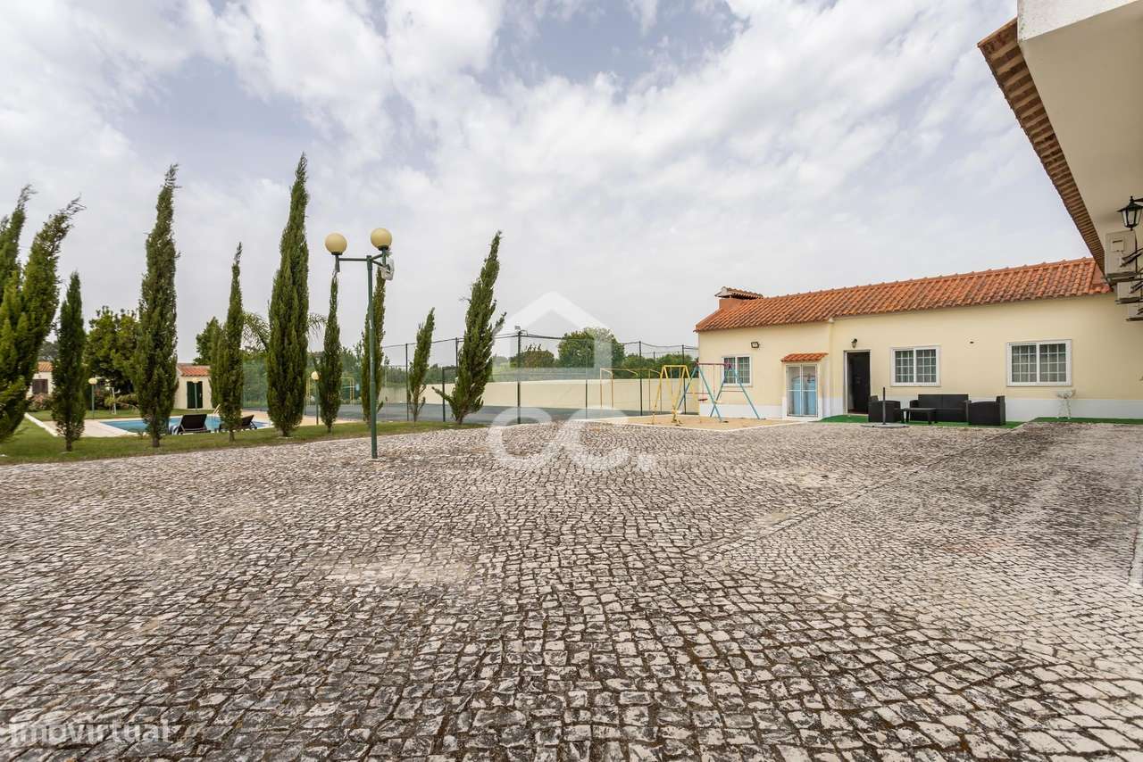 Quinta com 5 quartos com  piscina, campo de jogos e Boxs para cavalos-50
