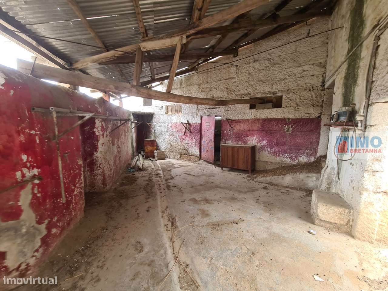 Armazém em Escalos de Cima - Grande imagem: 3/13