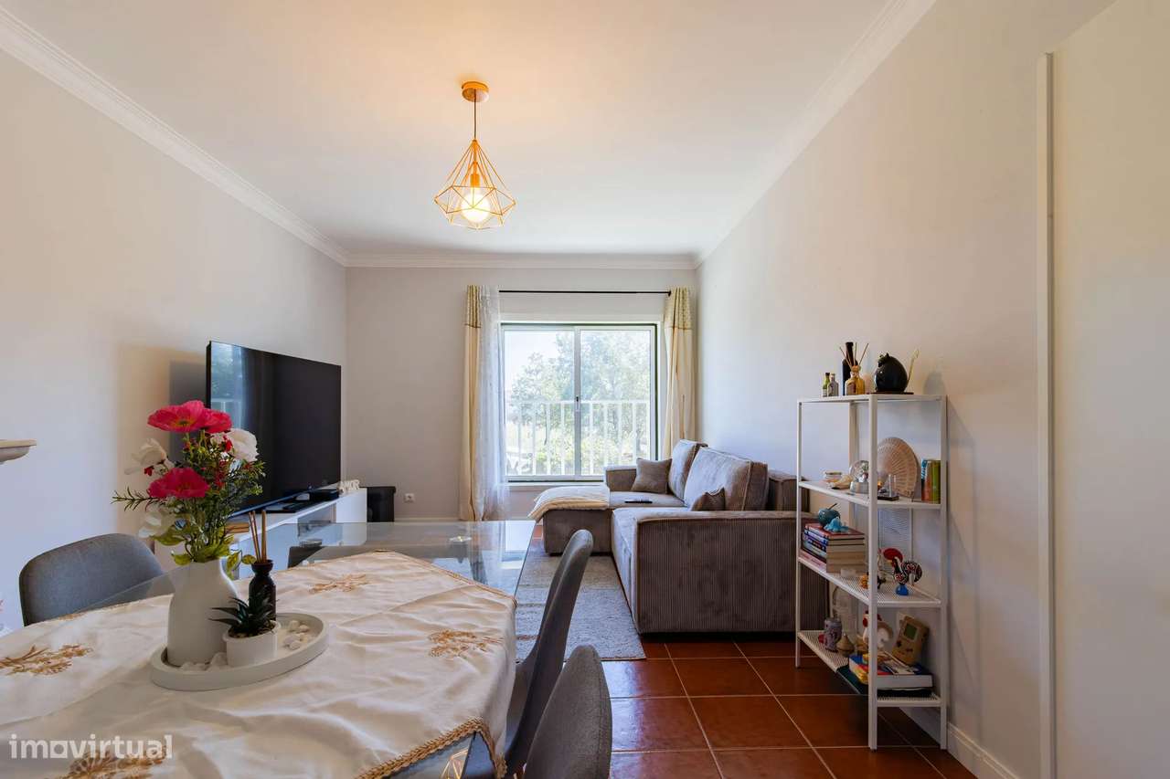 Apartamento T2 Remodelado | Pataias | Garagem e Sótão-5