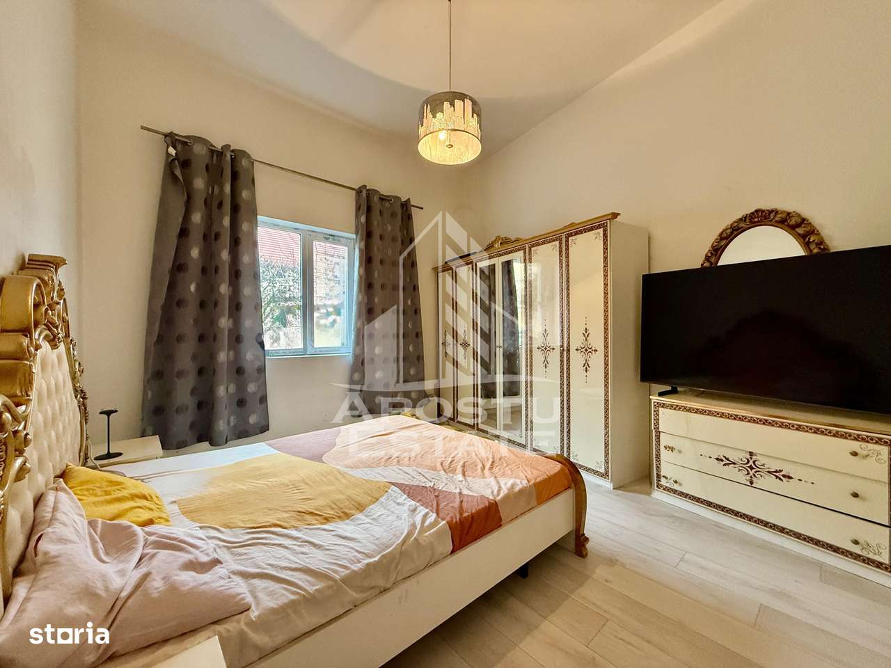 Apartament 2 camere,curte comuna,zona Lunei - Imagine principală: 4/18