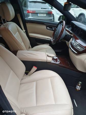 Mercedes-Benz Klasa S 350 (BlueTEC) d 4-Matic 7G-TRONIC - 26