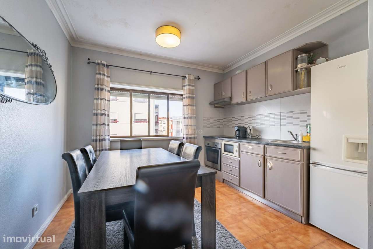 Apartamento T1  muito bem localizado a 10 minutos a pé da Estação de m - Grande imagem: 4/16