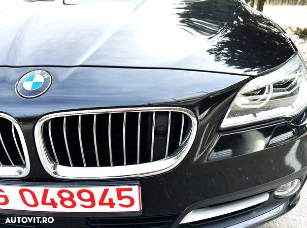 BMW Seria 5 520d xDrive Touring Aut. Luxury Line - 9