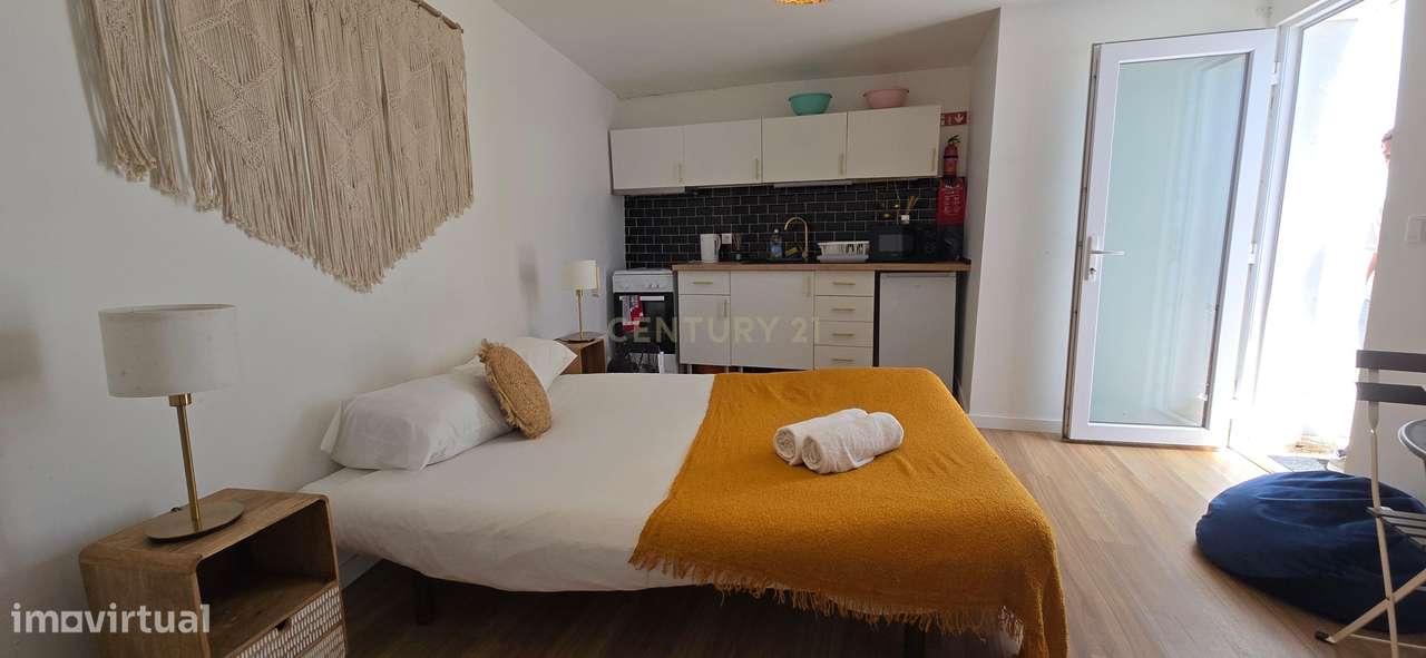 Casa de Hostel Renovada na Costa da Caparica, Almada-21