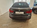 BMW Seria 3 330d xDrive AT - 12