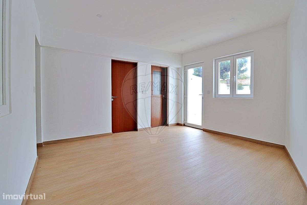 Moradia T1 para arrendamento - Grande imagem: 3/9