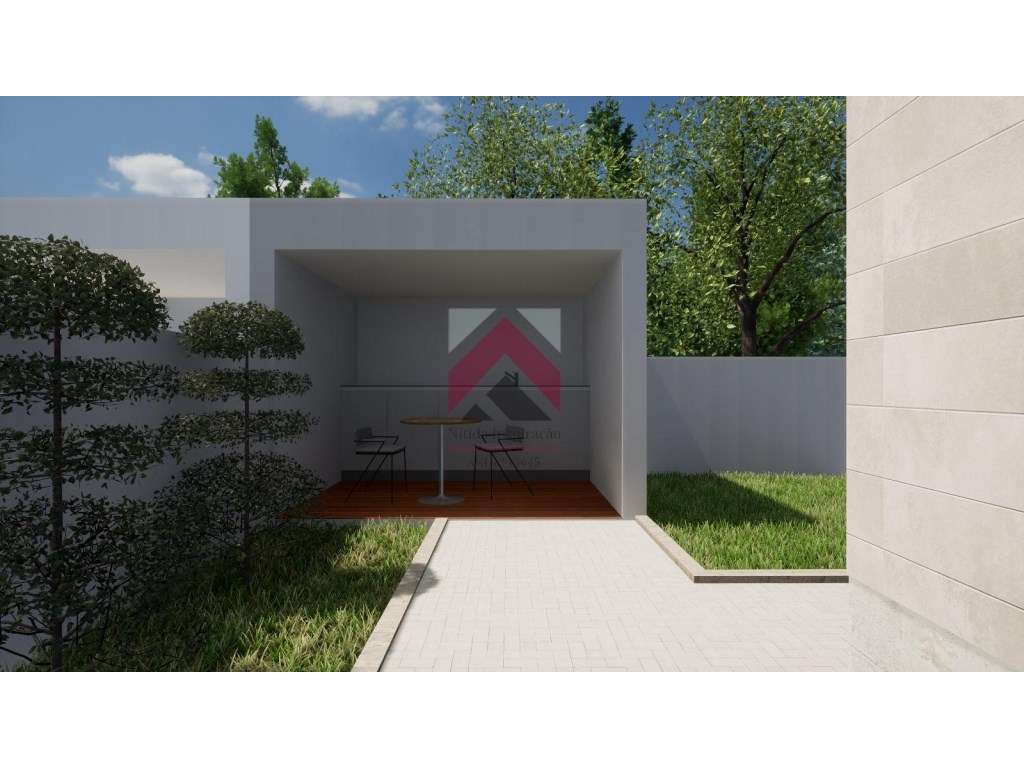 Moradia T4 geminada pela garagem à venda em Esgueira-10