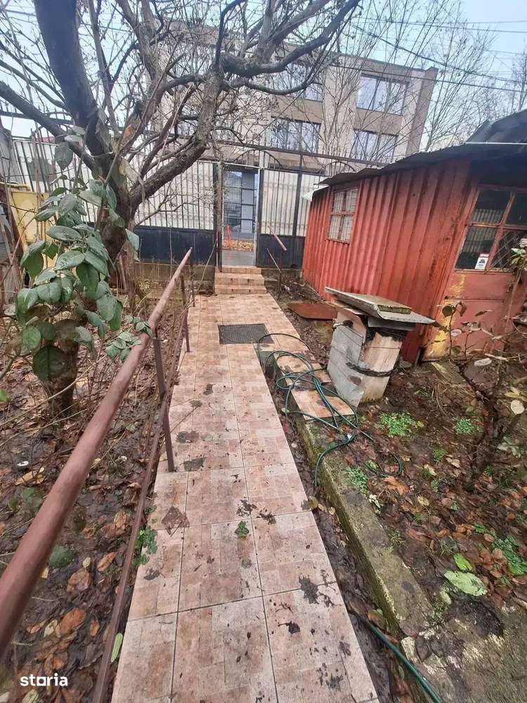 Casă cu teren – ideală pentru spații comerciale / birouri – Sector 4-6