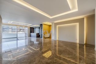 Luxo á Beira-Mar : Apartamento T4 a apenas 200 metros da praia e do Fo - Grande imagem: 5/28